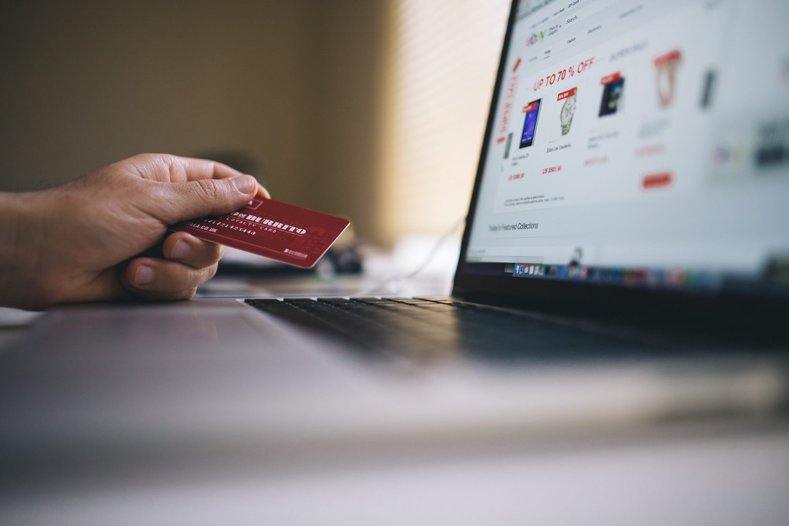 Berjualan di Medsos vs Marketplace, Mana yang Lebih Laku ?